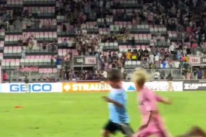 每体：巴萨认为加维的伤与23年那次没关系，将严格按计划康复（每体：巴萨称加维此次伤势与23年无关，康复将按计划严格推进）