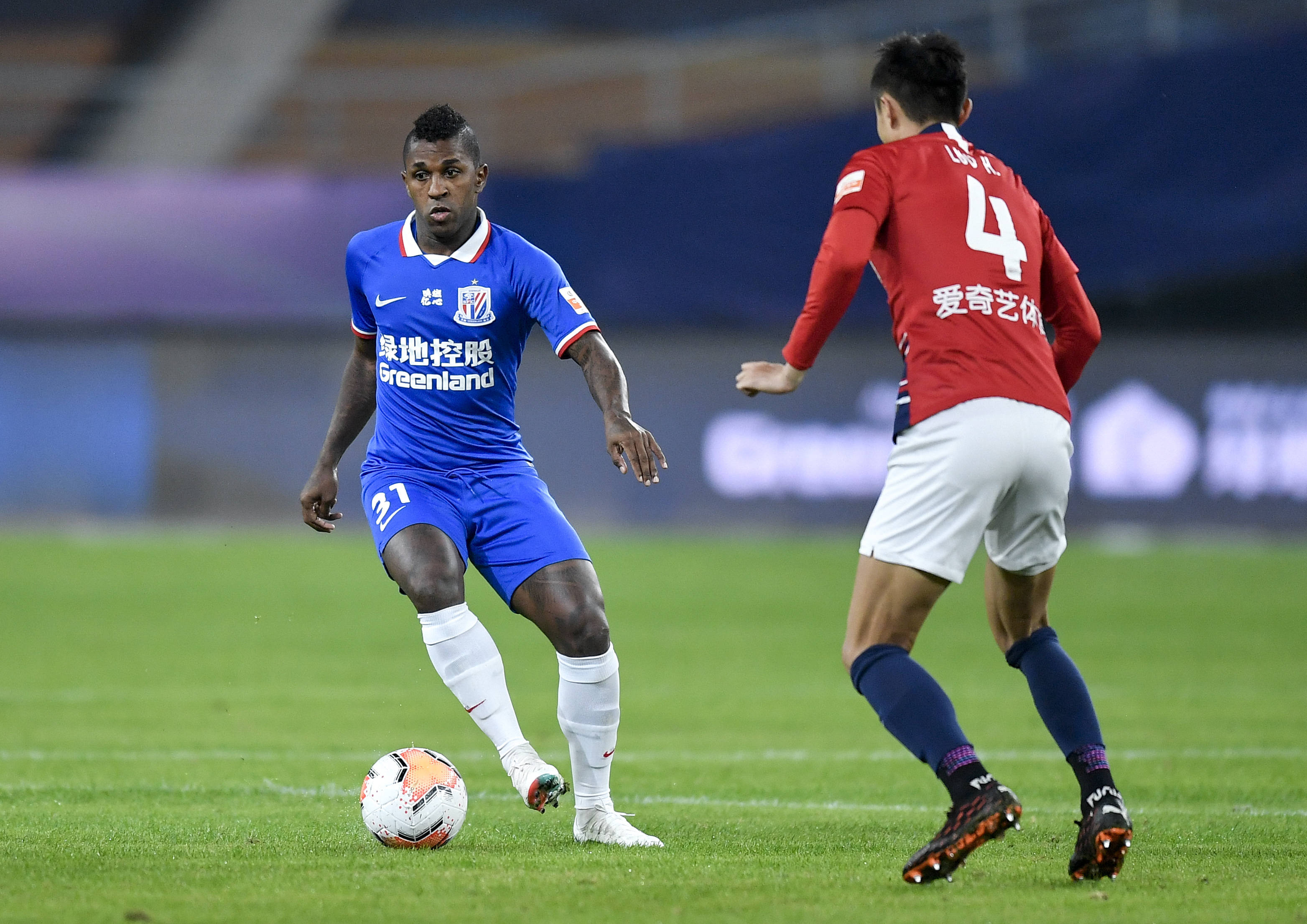 莱万：我愿意和普罗别日和好，当初他可能受到了一些人的影响（莱万愿与普罗别日和解：当时他可能受到他人影响）