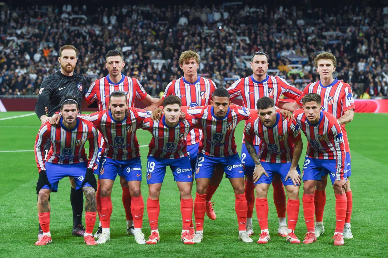 印度球迷：安保水平太糟糕，混乱中竟有警察试图和梅西自拍（印度球迷怒批安保：现场混乱，警察竟趁乱想与梅西自拍）