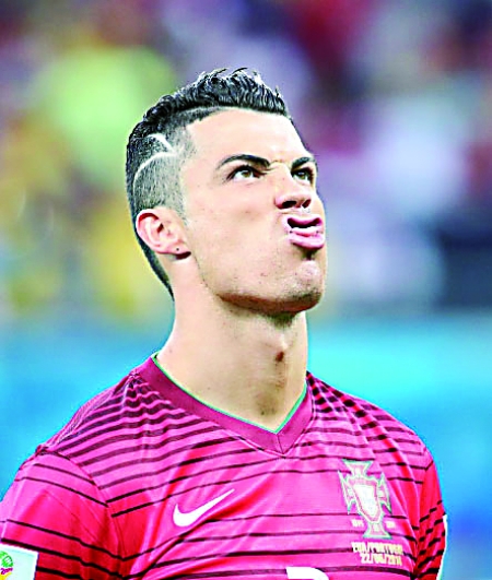 18岁“杜锋接班人”惊艳表现，广东男篮迎来新‘锋线大脑’（18岁杜锋接班人闪耀全场，广东男篮迎来锋线新大脑）