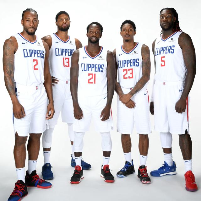 官方：卡扎伊什维利当选2025赛季中超最佳球员（官宣：卡扎伊什维利荣膺2025赛季中超年度最佳球员）