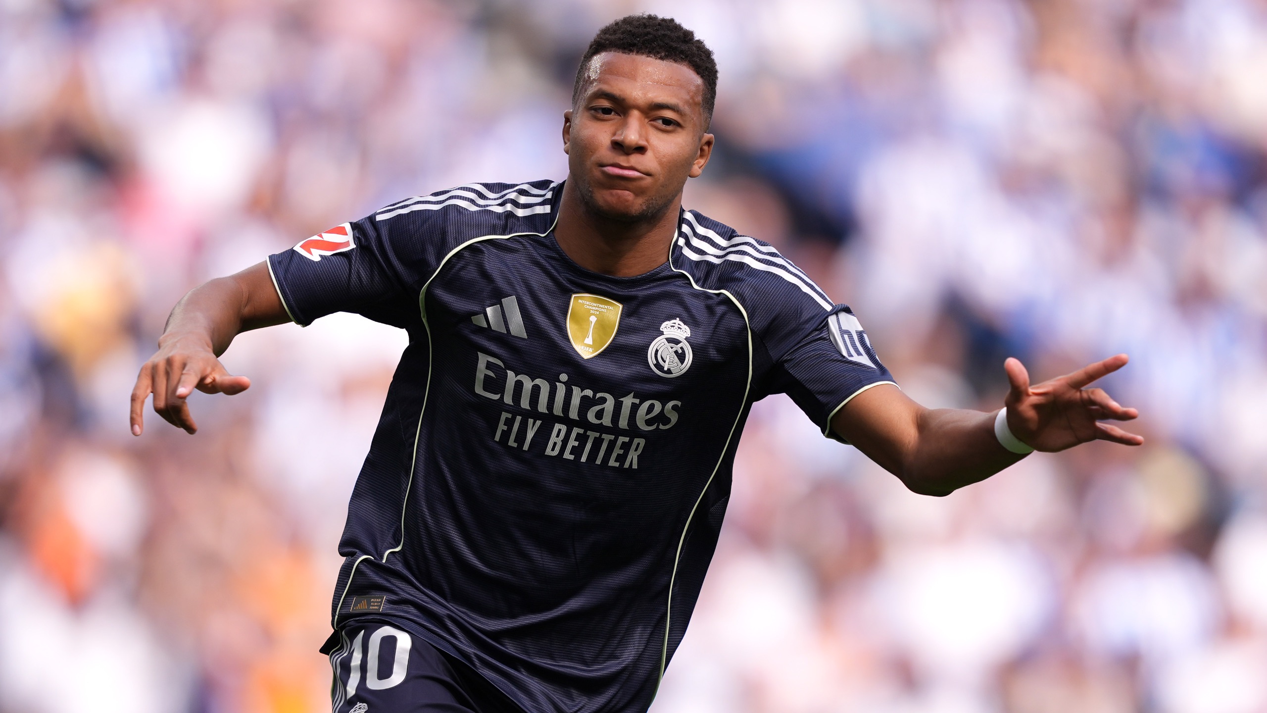 跟队记者：拉比奥大概率不会参加对阵恩泰拉的友谊赛（随队记者：拉比奥极可能缺席与恩泰拉的热身赛）