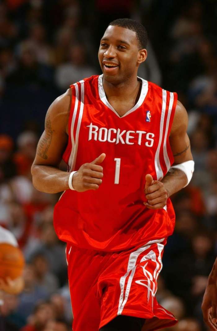 背靠背作战，乌度卡战术调整，三巨头轮换制应对疲劳（背靠背赛程下，乌度卡临场变招，三巨头轮换化解疲劳）