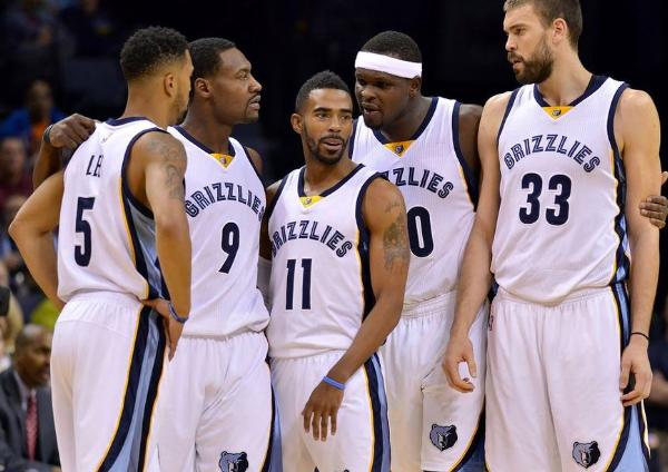 3：0克鲁塞罗，内马尔激动庆祝（3比0完胜克鲁塞罗，内马尔激情庆祝）