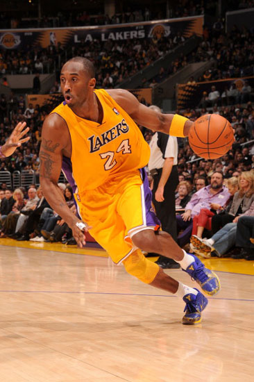 齐沃：两连败出现更衣室问题？我无需否认什么，足球总是如此（齐沃回应两连败与更衣室传闻：我不必否认，足球就是这样）