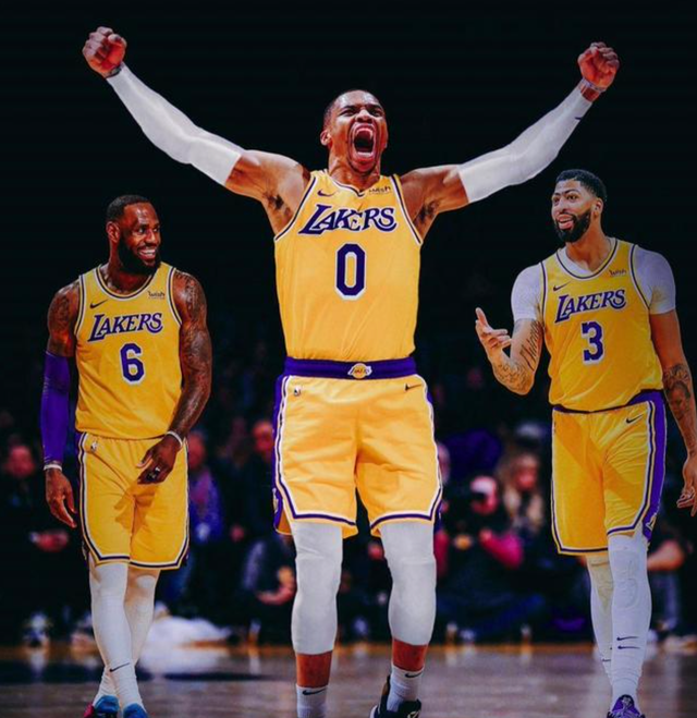 拜仁队内身价变动：6人上涨9人下跌，卡尔成最大惊喜（拜仁阵容身价洗牌：6人升值、9人贬值，卡尔成为最大亮点）