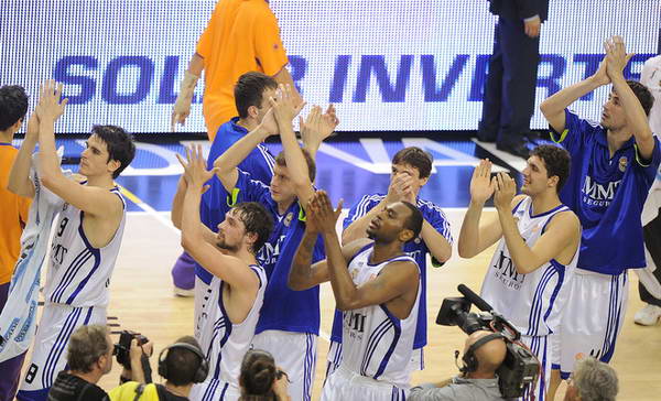 18岁球员15分+2断+2帽场次：弗拉格超越科比&詹姆斯（18岁球员15分2断2帽次数榜：弗拉格已超越科比、詹姆斯）