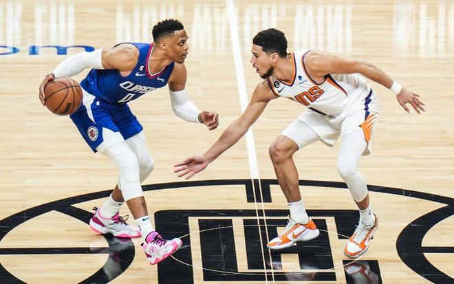 特林康：C罗在葡萄牙队首发完全合理，他能吸引防守注意力（特林康：C罗首发合情合理，他的存在能牵制防线注意力）