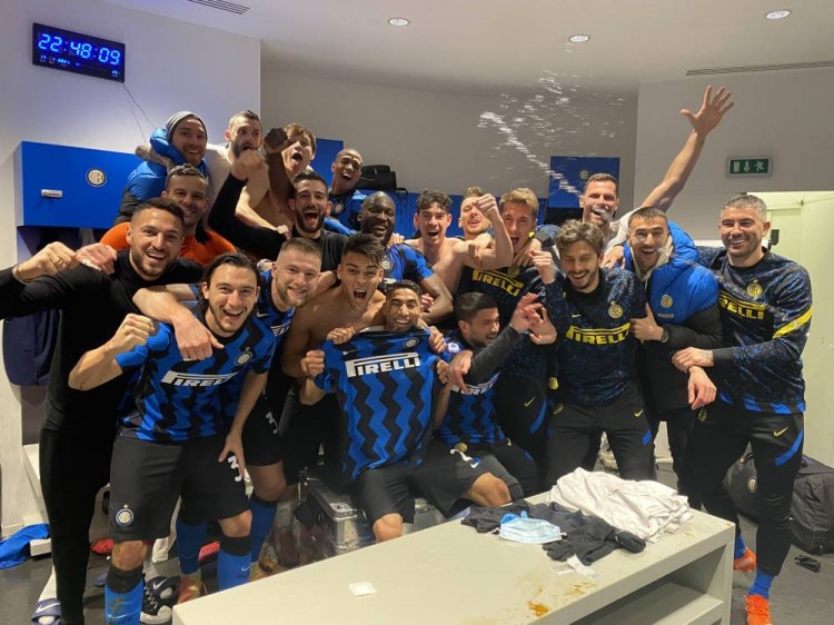 迪亚洛：球队体系取决于对手，有时候也踢442和433阵型（迪亚洛：体系随对手而变，偶尔排出442或433）